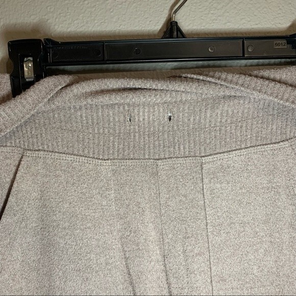 Aerie neutral fold over waistband loungewear joggers size medium - Picture 8 of 8